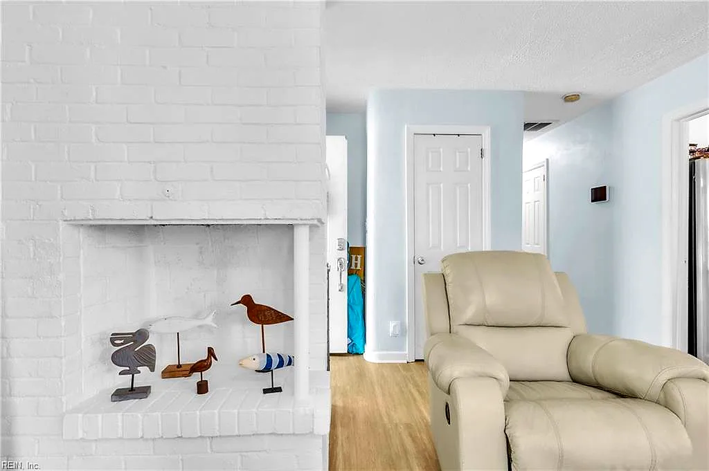 5208 W Norfolk RD, PORTSMOUTH VA 23703 - Photo 4