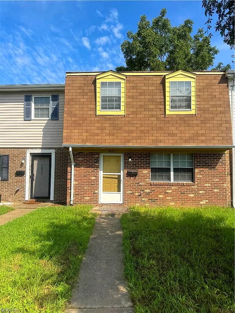 1857 Olde Buckingham RD, HAMPTON VA 23669 - Photo 2