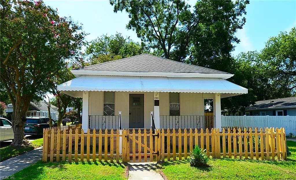 1301 W 37th ST, NORFOLK VA 23504 - Photo 3
