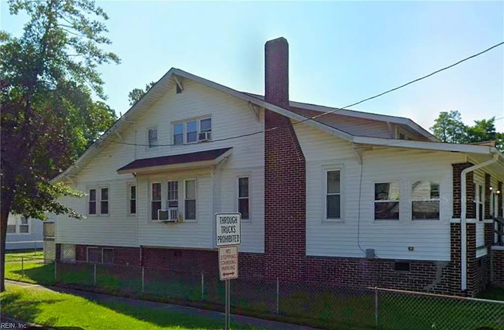 701 D ST, CHESAPEAKE VA 23324 - Photo 2