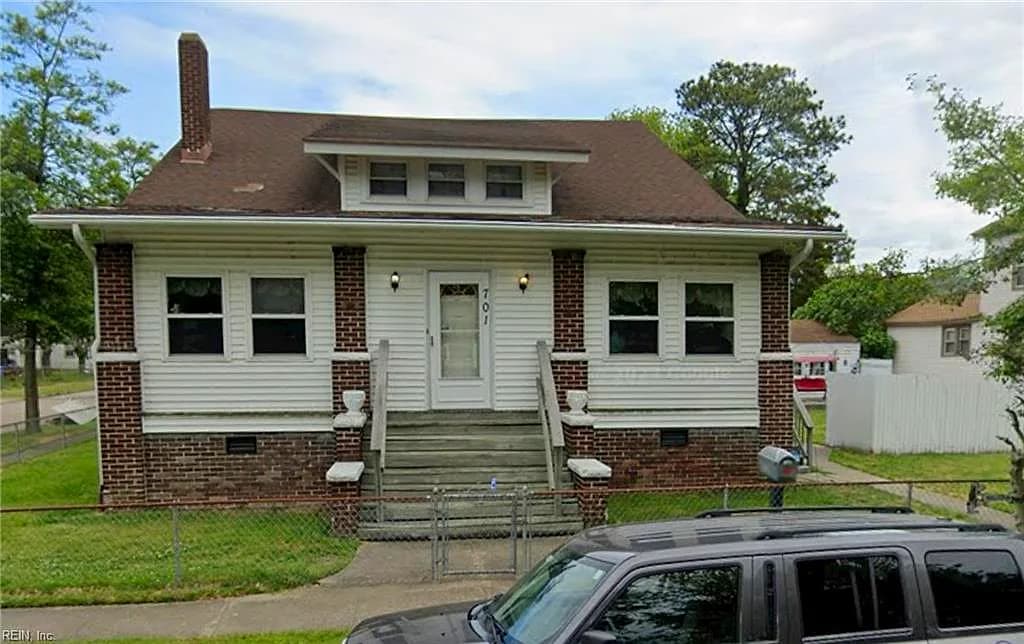 701 D ST, CHESAPEAKE VA 23324 - Photo 3