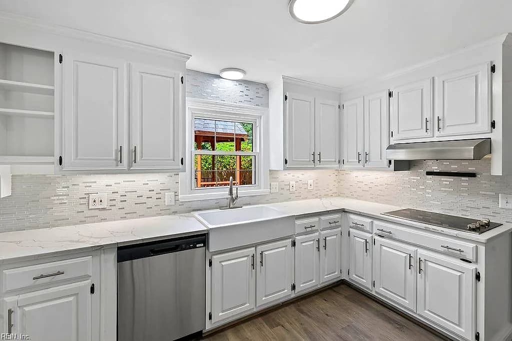 536 Quarterfield RD, NEWPORT NEWS VA 23602 - Photo 4