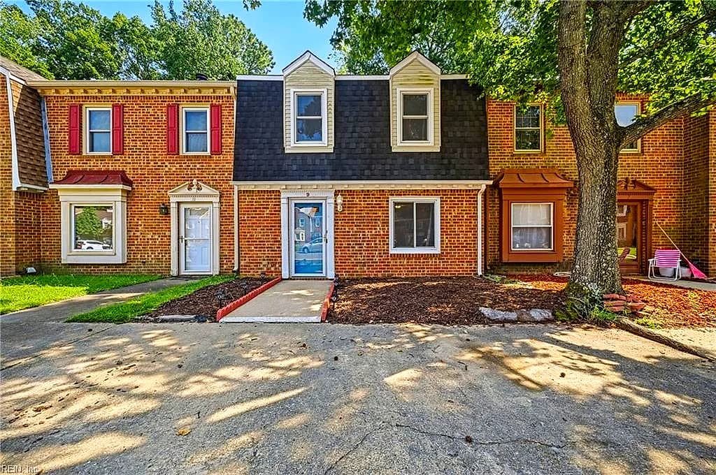 9 Colonial WAY, CHESAPEAKE VA 23325 - Photo 3