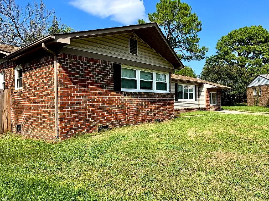 2209 Hilton CT, CHESAPEAKE VA 23324 - Photo 5