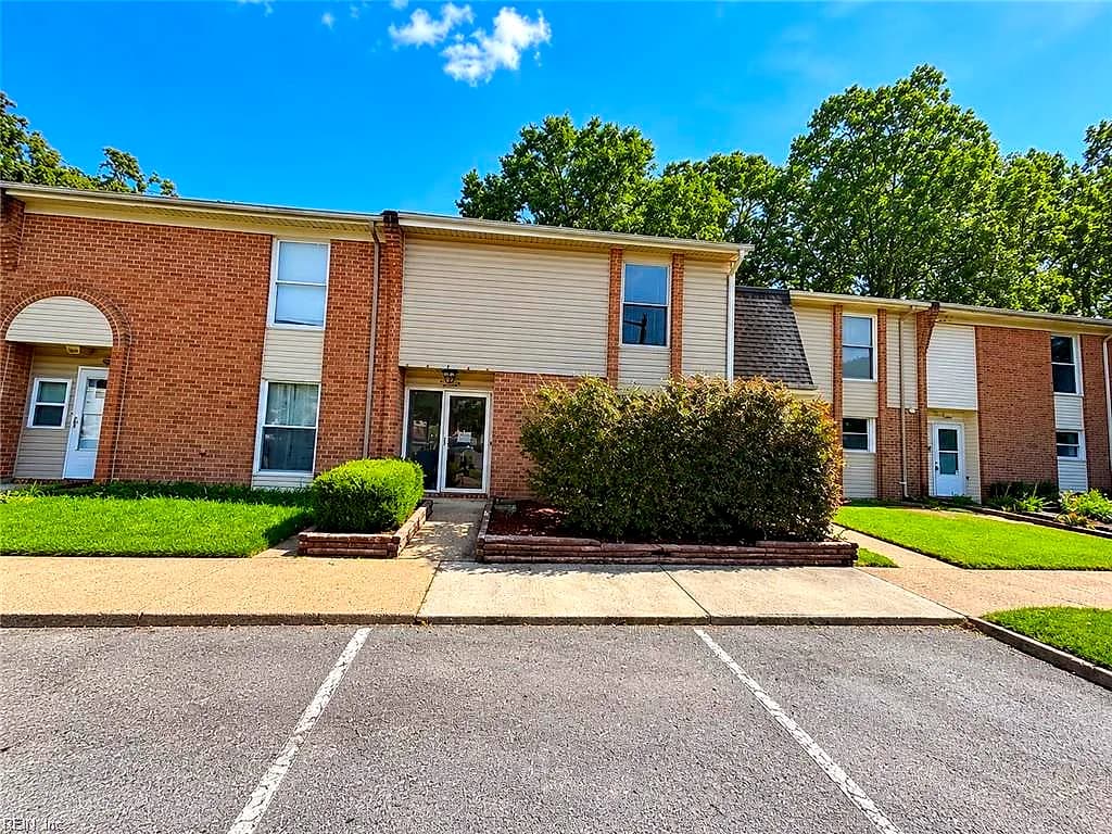 5006 Amboy CT, VIRGINIA BEACH VA 23462 - Photo 2