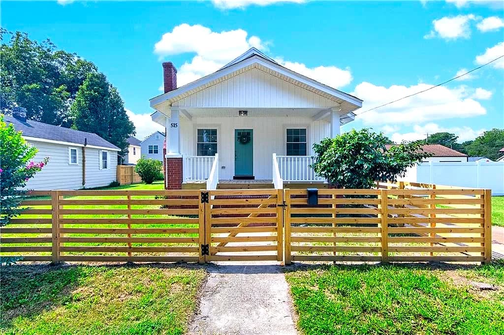 515 Darnaby AVE, HAMPTON VA 23661 - Photo 3