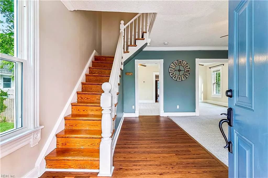 213 Beach RD, HAMPTON VA 23664 - Photo 4