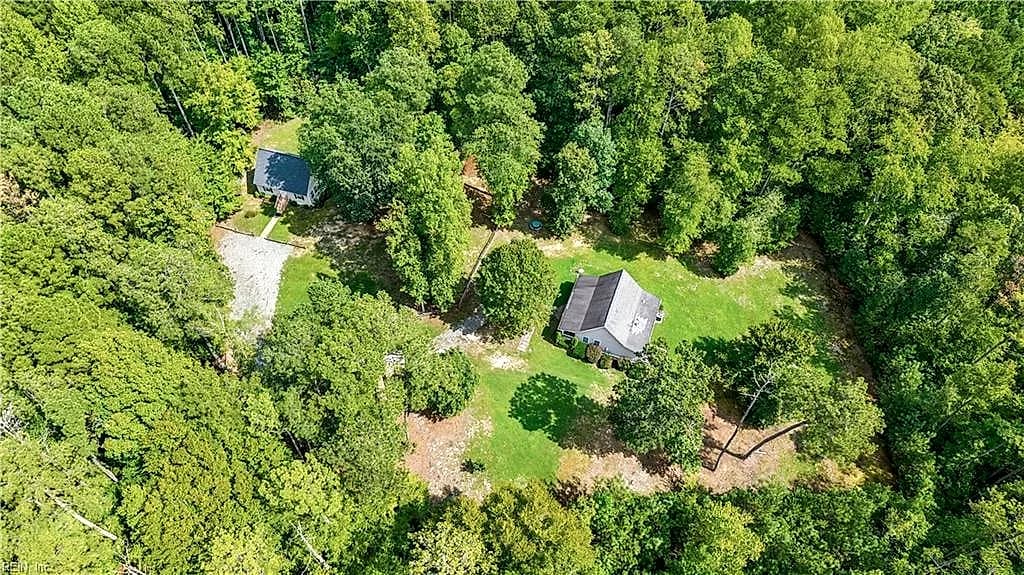 12375 Dogwood TRL, GLOUCESTER VA 23061 - Photo 4