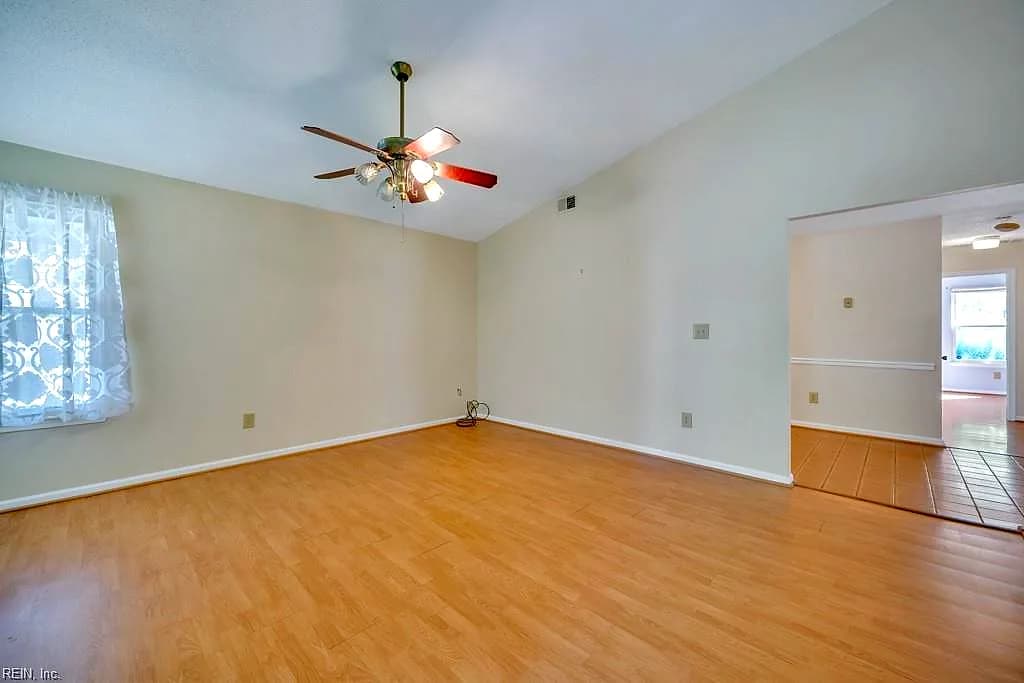 3437 Dana LN, VIRGINIA BEACH VA 23452 - Photo 4