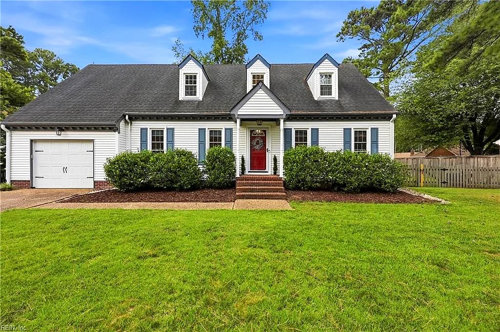 424 Pines Of Warrick DR, CHESAPEAKE VA 23322 - Photo 4