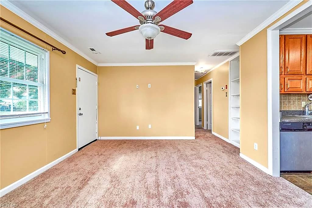 2015 Kensington DR, HAMPTON VA 23663 - Photo 3