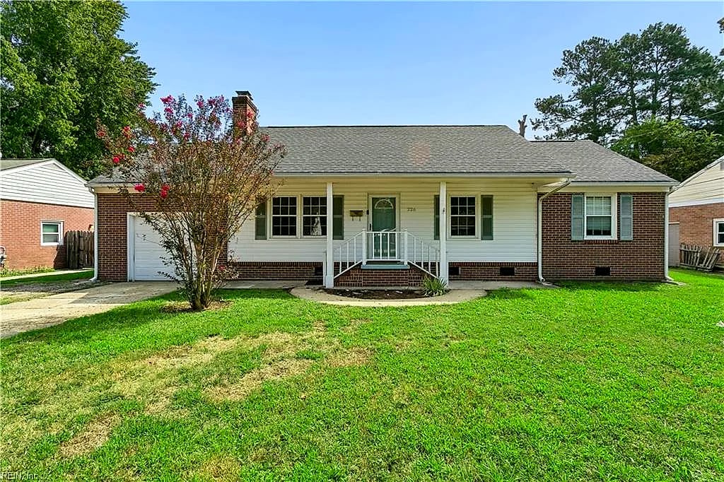 226 Menchville Rd, Newport News, VA