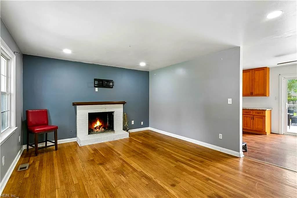 226 Menchville RD, NEWPORT NEWS VA 23602 - Photo 5
