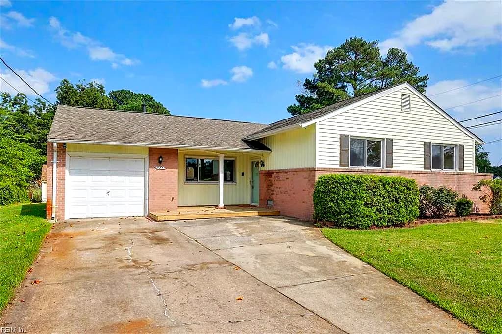 125 Pennwood DR, HAMPTON VA 23666 - Photo 5