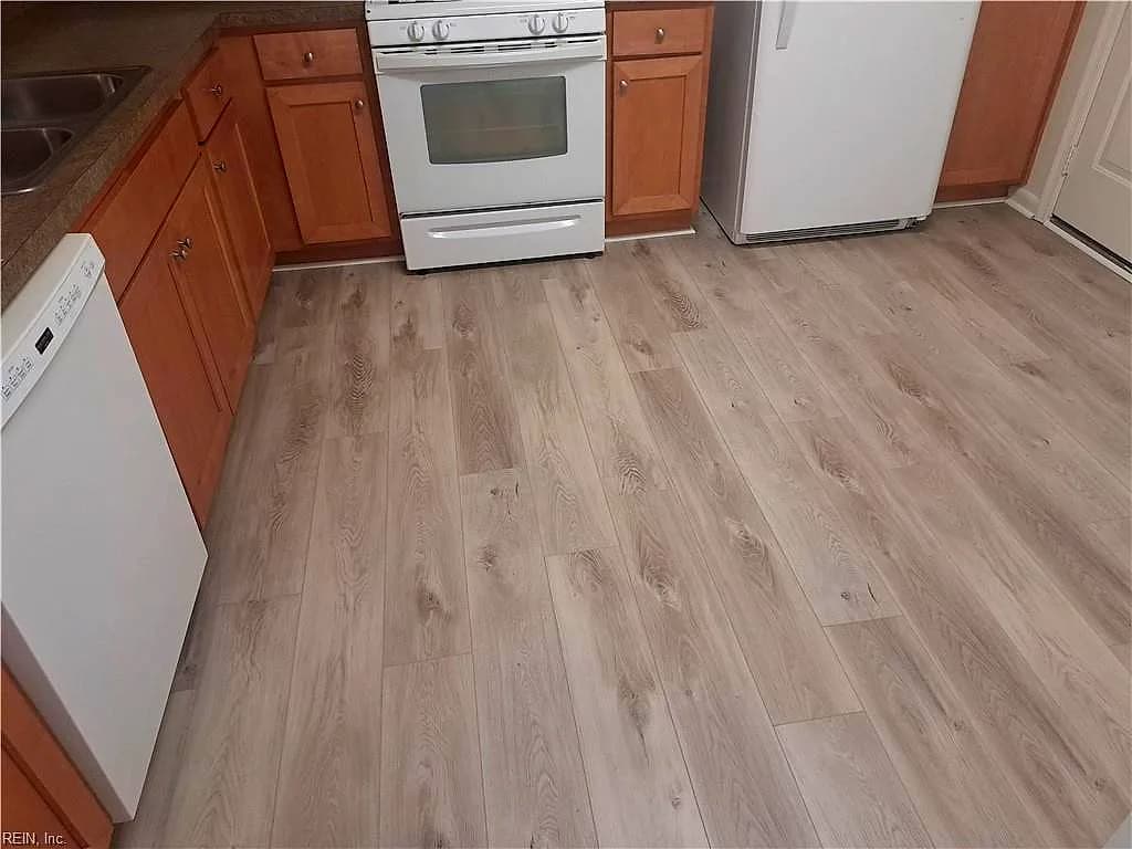 603 Sheafe CT, VIRGINIA BEACH VA 23454 - Photo 5