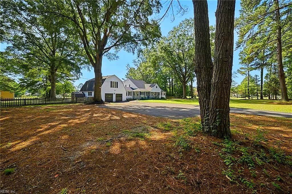 429 Warrick RD, CHESAPEAKE VA 23322 - Photo 5