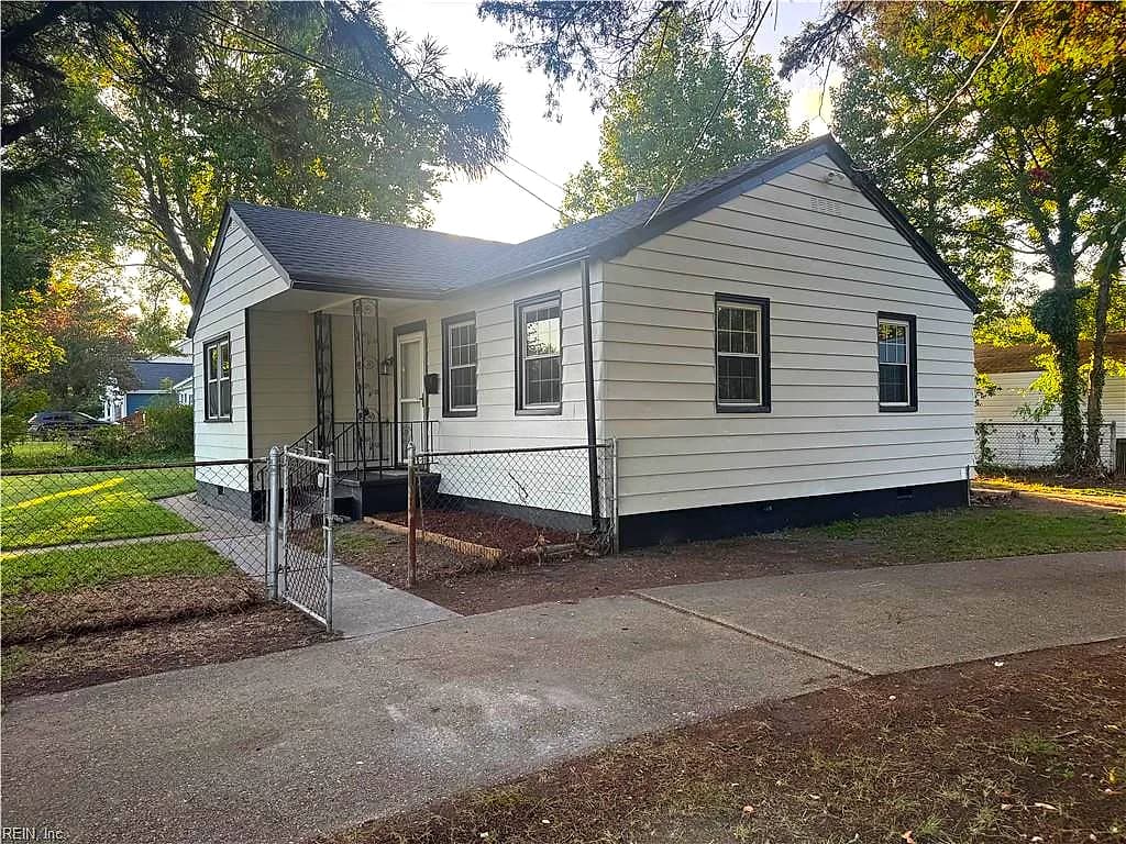 715 Briarfield RD, NEWPORT NEWS VA 23605 - Photo 5