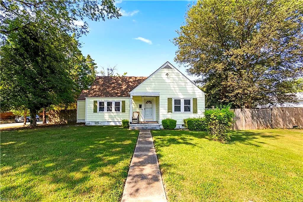 6233 Tidewater DR, NORFOLK VA 23509 - Photo 2