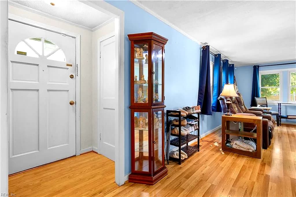 6233 Tidewater DR, NORFOLK VA 23509 - Photo 4