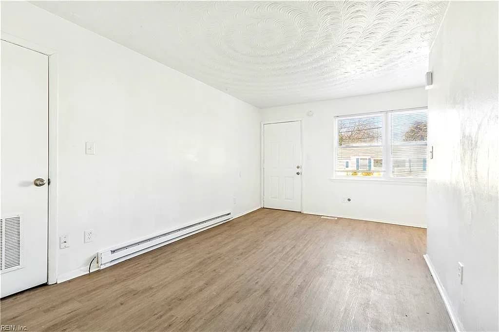 1315 Little Bay AVE, NORFOLK VA 23503 - Photo 5