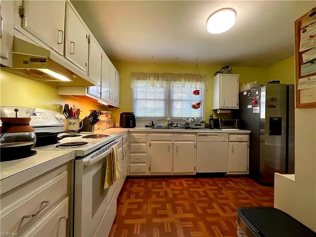 2280 Chadwick DR, VIRGINIA BEACH VA 23454 - Photo 3