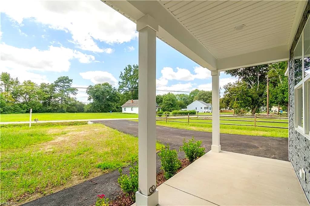 1453 Whittamore RD, CHESAPEAKE VA 23322 - Photo 5
