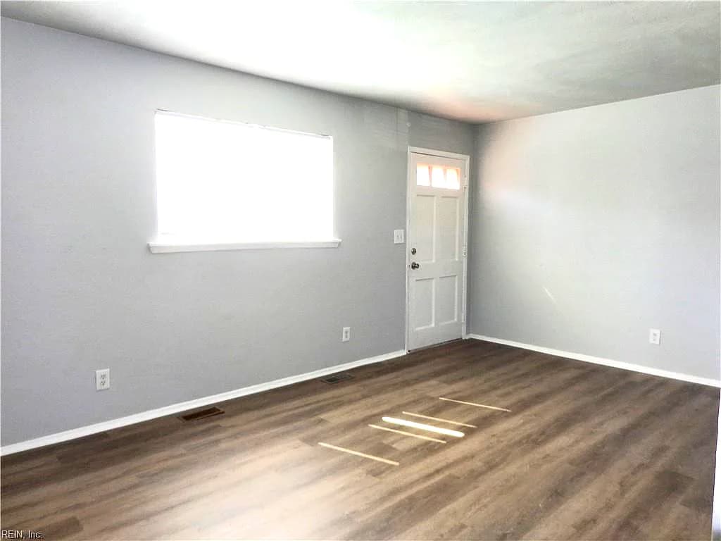 1625 W Pembroke AVE #1, HAMPTON VA 23661 - Photo 5