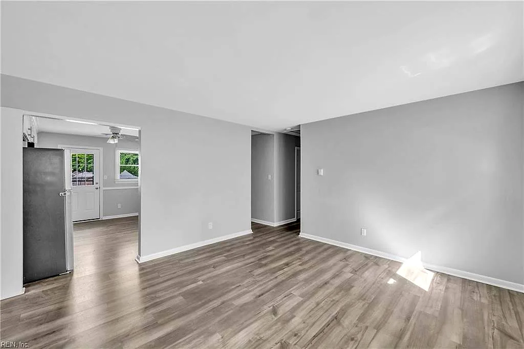 1013 Mckinley AVE, CHESAPEAKE VA 23324 - Photo 5