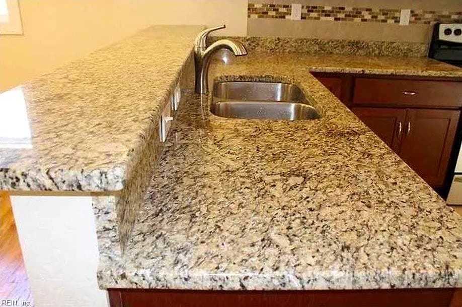 619 Waukesha AVE, NORFOLK VA 23509 - Photo 5