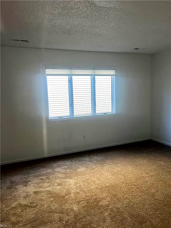 3158 E Ocean View AVE, NORFOLK VA 23518 - Photo 4