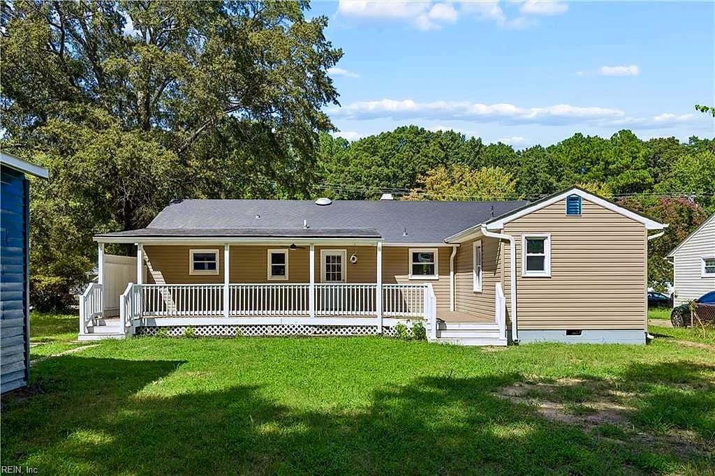 202 Woodhaven RD, NEWPORT NEWS VA 23608 - Photo 3