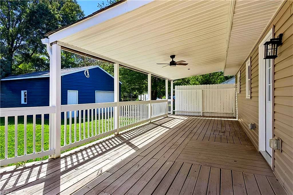 202 Woodhaven RD, NEWPORT NEWS VA 23608 - Photo 4