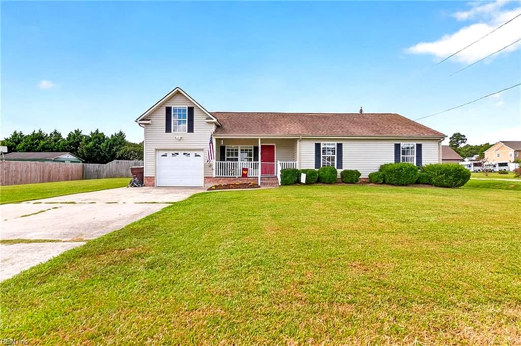 1085 Bells Mill RD, CHESAPEAKE VA 23322 - Main photo