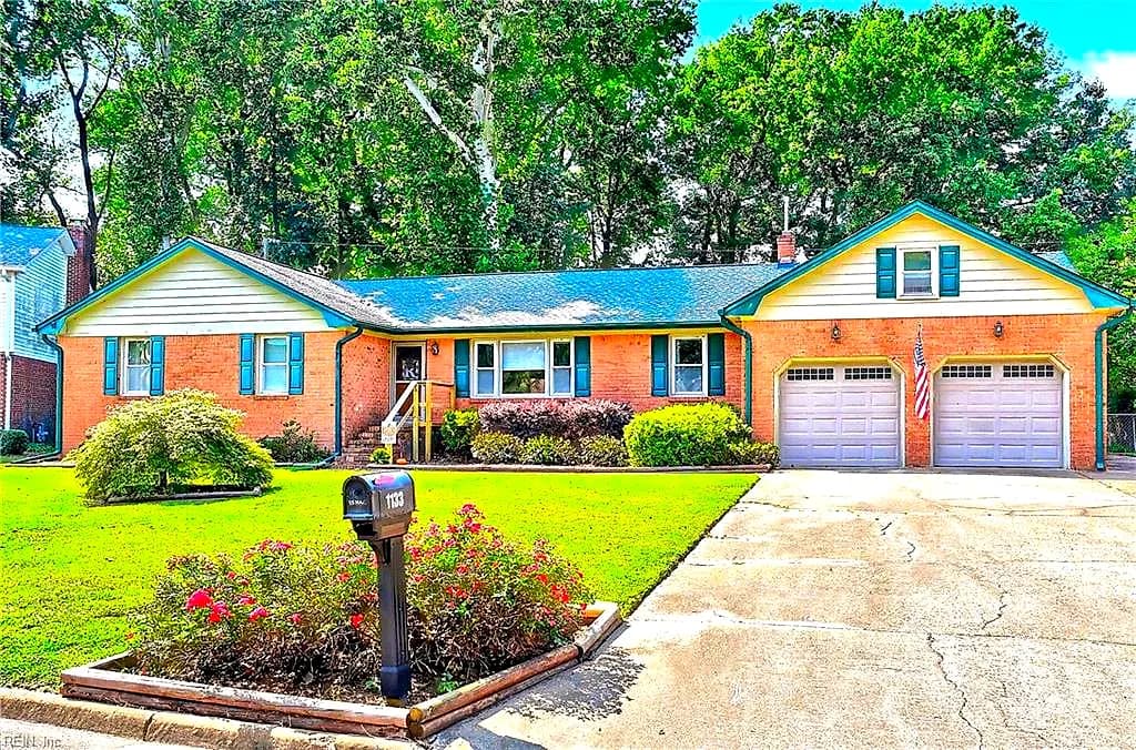 1133 Cresthaven LN, VIRGINIA BEACH VA 23464 - Main photo