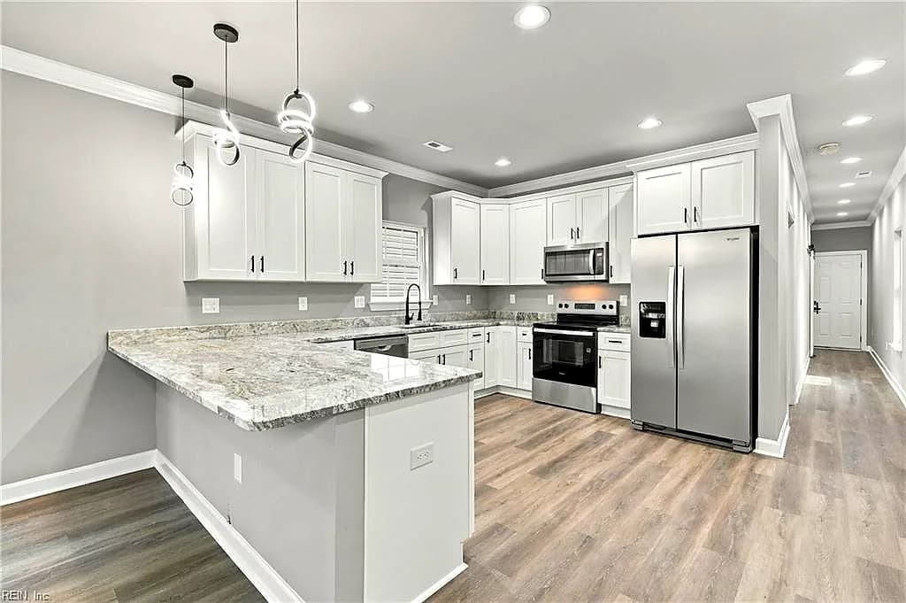213 Claremont AVE, HAMPTON VA 23661 - Photo 3