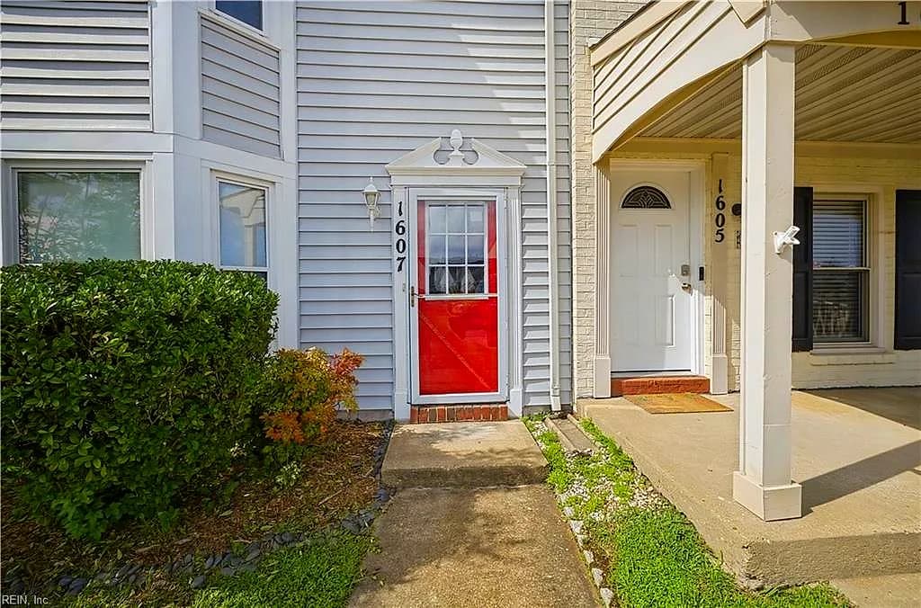 1607 Sword Dancer DR, VIRGINIA BEACH VA 23454 - Photo 4