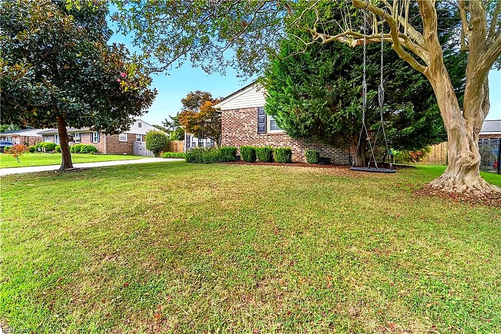 821 Ray PL, VIRGINIA BEACH VA 23454 - Photo 4