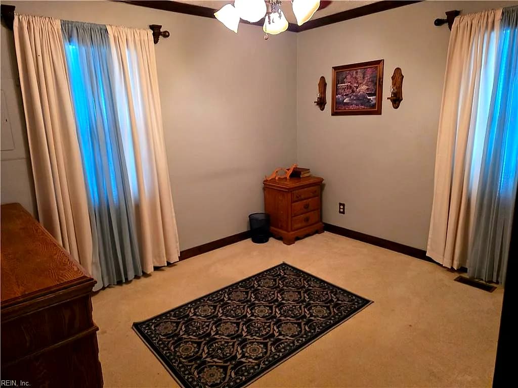 35 Laurel DR, HAMPTON VA 23669 - Photo 3