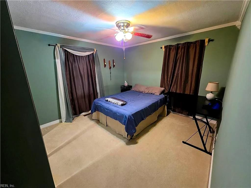 35 Laurel DR, HAMPTON VA 23669 - Photo 4