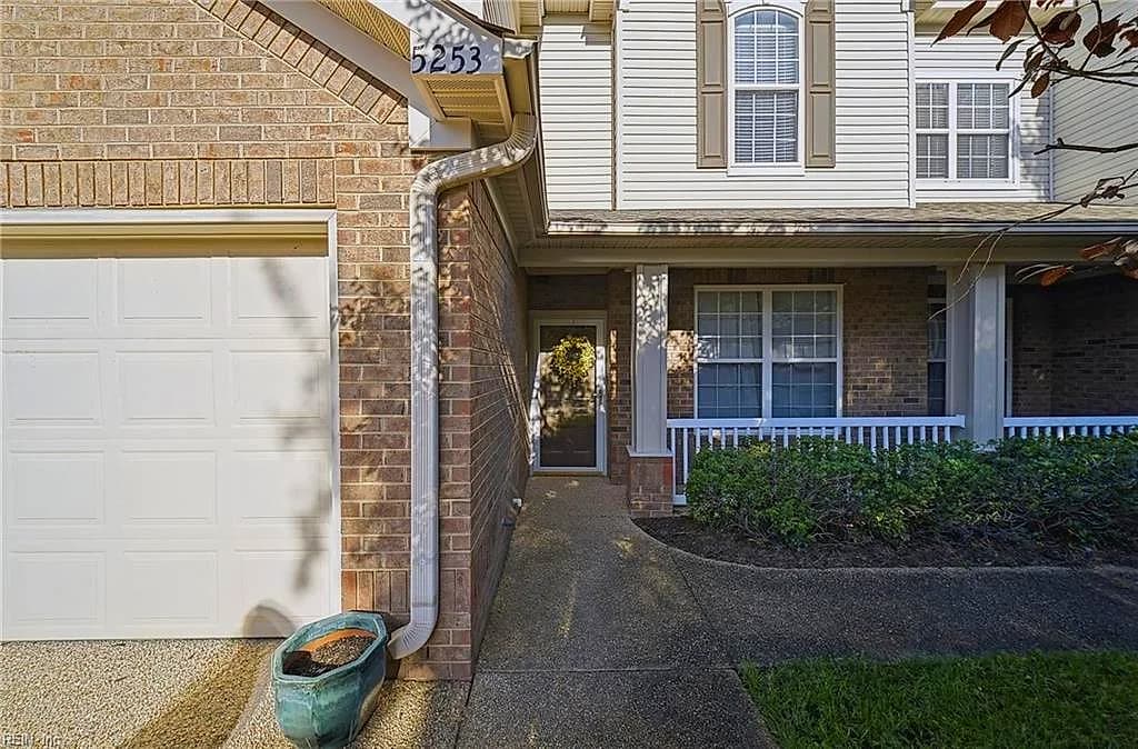 5253 Deford RD, VIRGINIA BEACH VA 23455 - Photo 4