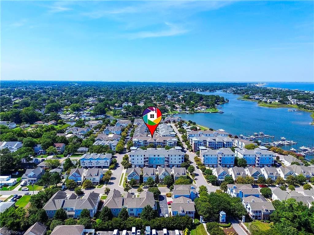 8262 N View BLVD, NORFOLK VA 23518 - Main photo