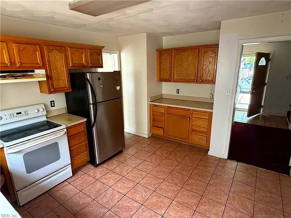 921 Waltham ST, NORFOLK VA 23523 - Photo 4
