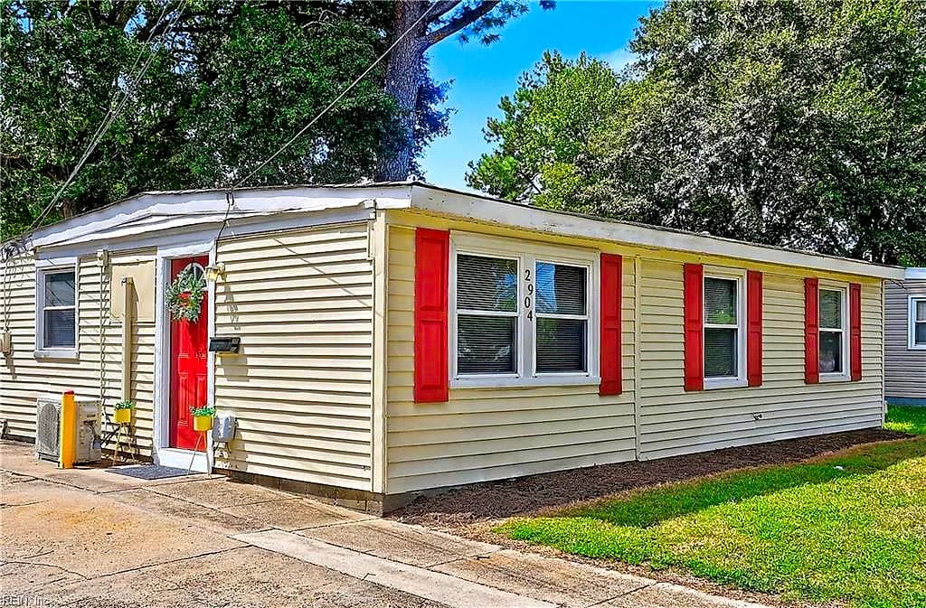 2904 Scotia DR, CHESAPEAKE VA 23325 - Photo 3