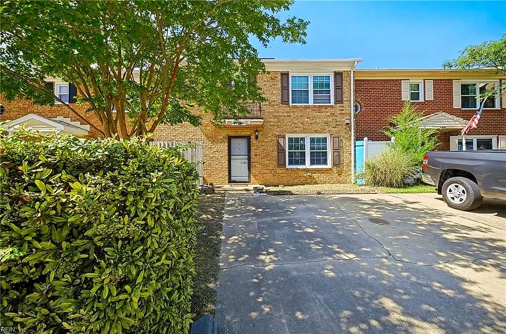 4709 Donelson RD, VIRGINIA BEACH VA 23455 - Photo 2