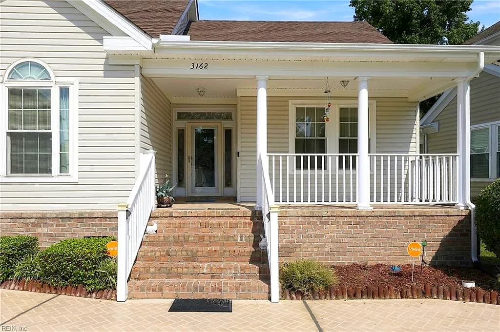 3162 S Stonebridge DR, NORFOLK VA 23504 - Photo 3