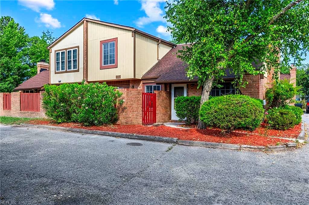 4350 Gadwall PL, VIRGINIA BEACH VA 23462 - Photo 2