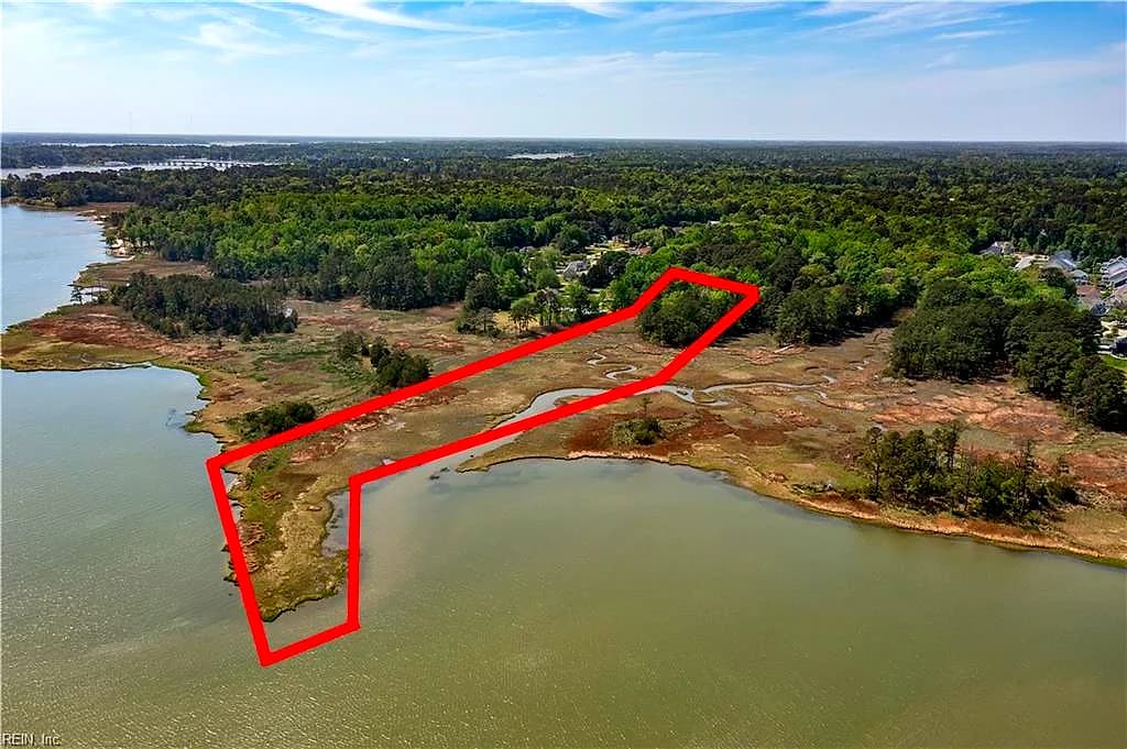 9 Bay Farm RD, CARROLLTON VA 23314 - Photo 3