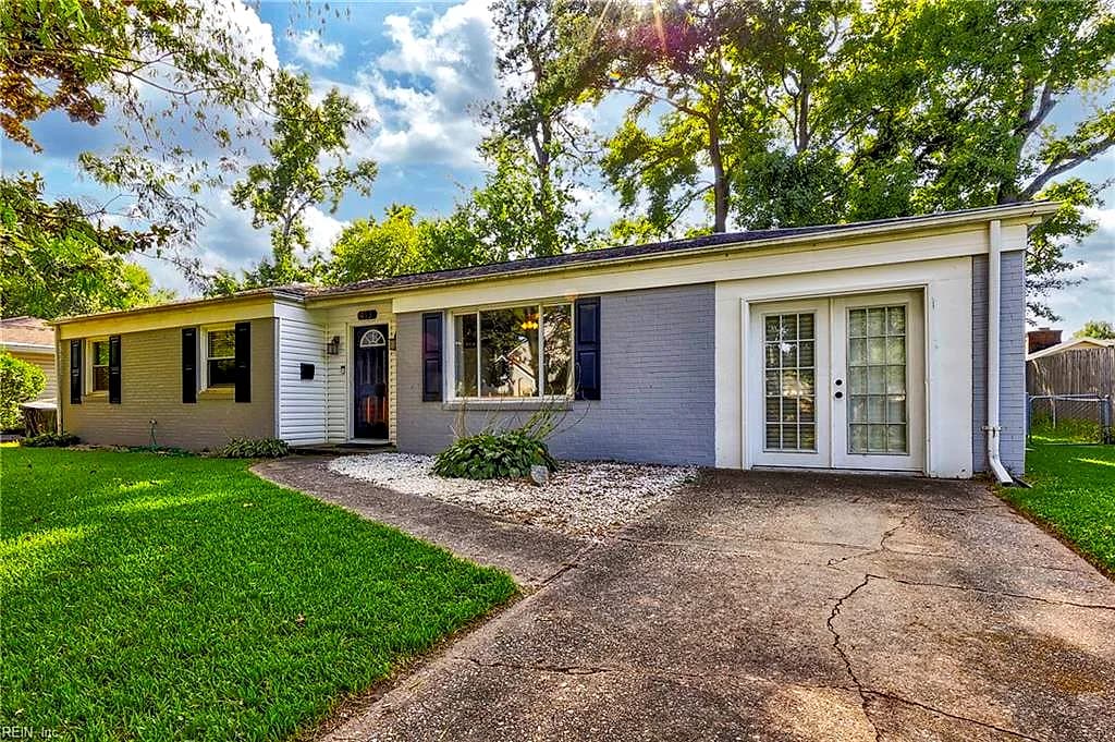 413 Catalina AVE, VIRGINIA BEACH VA 23452 - Photo 3