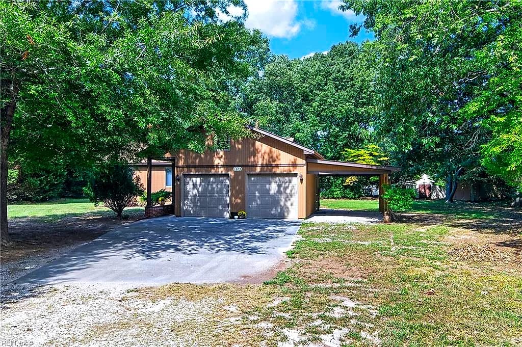 1673 Pine Tree DR, GLOUCESTER POINT VA 23062 - Photo 4