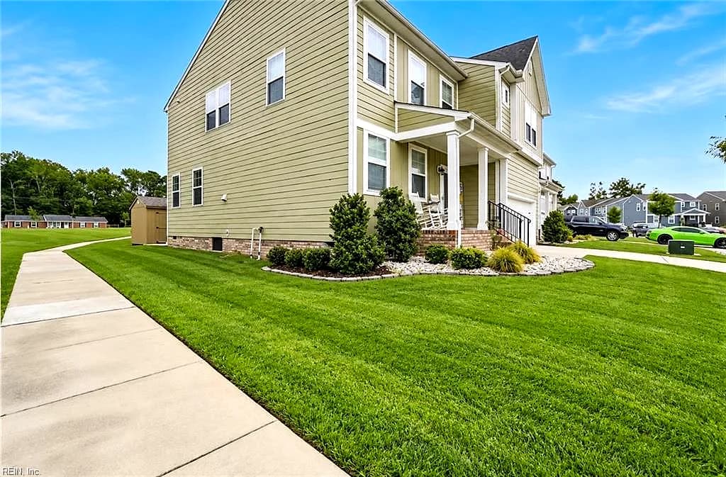 121 Meadows Landing LN, SUFFOLK VA 23434 - Photo 3